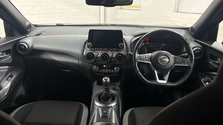 Nissan Juke 1.0 DiG-T 114 N-Connecta 5dr Petrol Hatchback